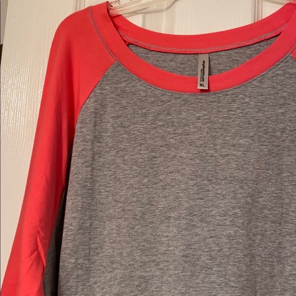 Tunic - Picture 2 of 4